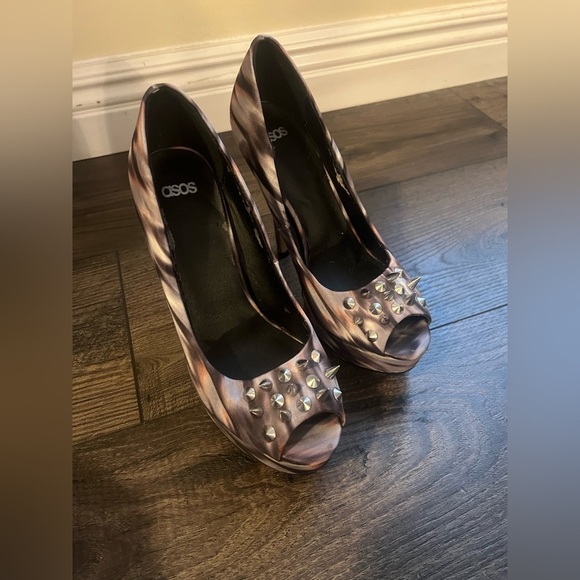 ASOS Women's Multicolor Platform High Heels with Silver Spikes,Size US 6 - Picture 2 of 9